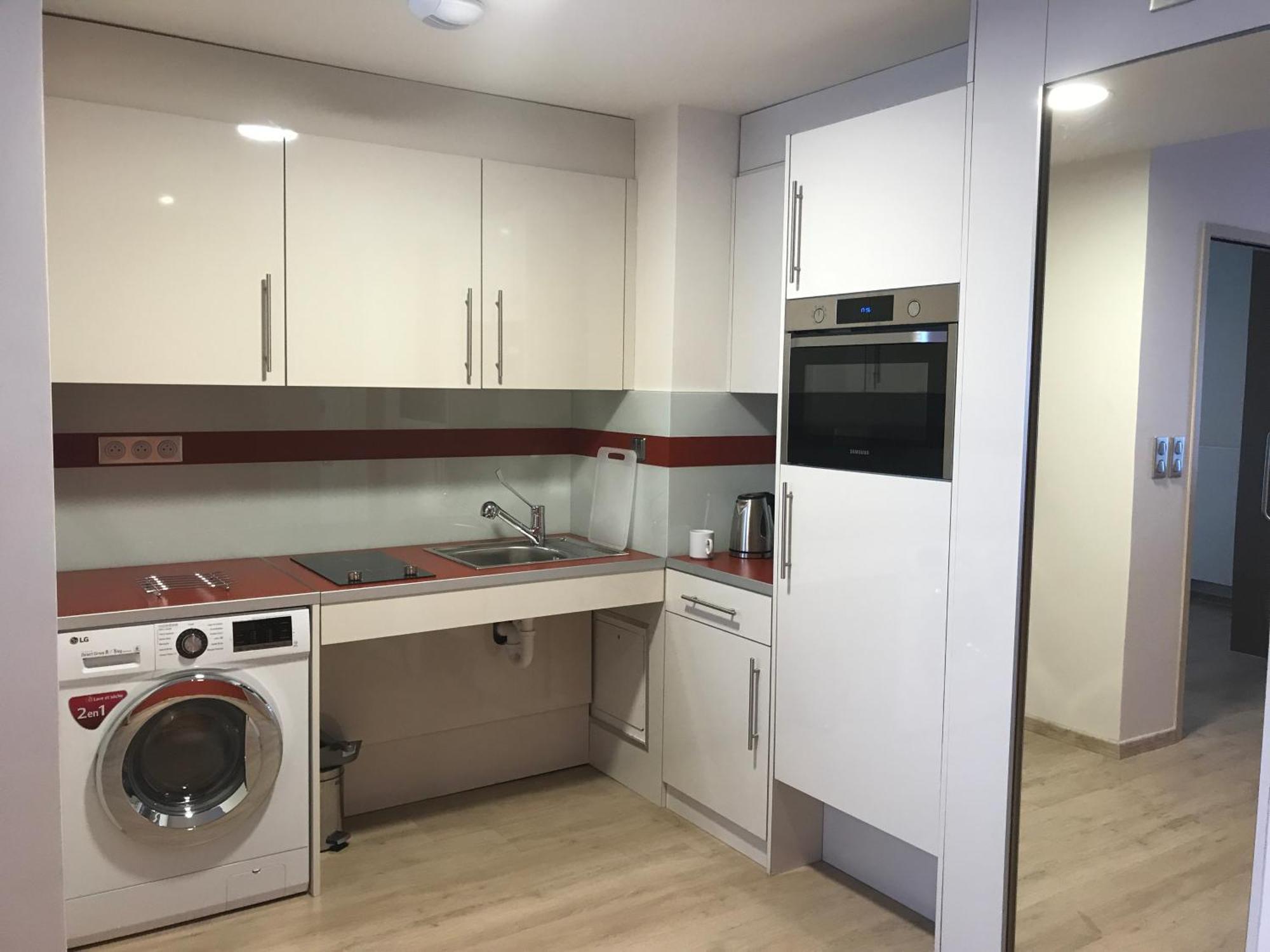 Zenao Montreuil- Croix De Chavaux Apartment มงเทรย ภายนอก รูปภาพ