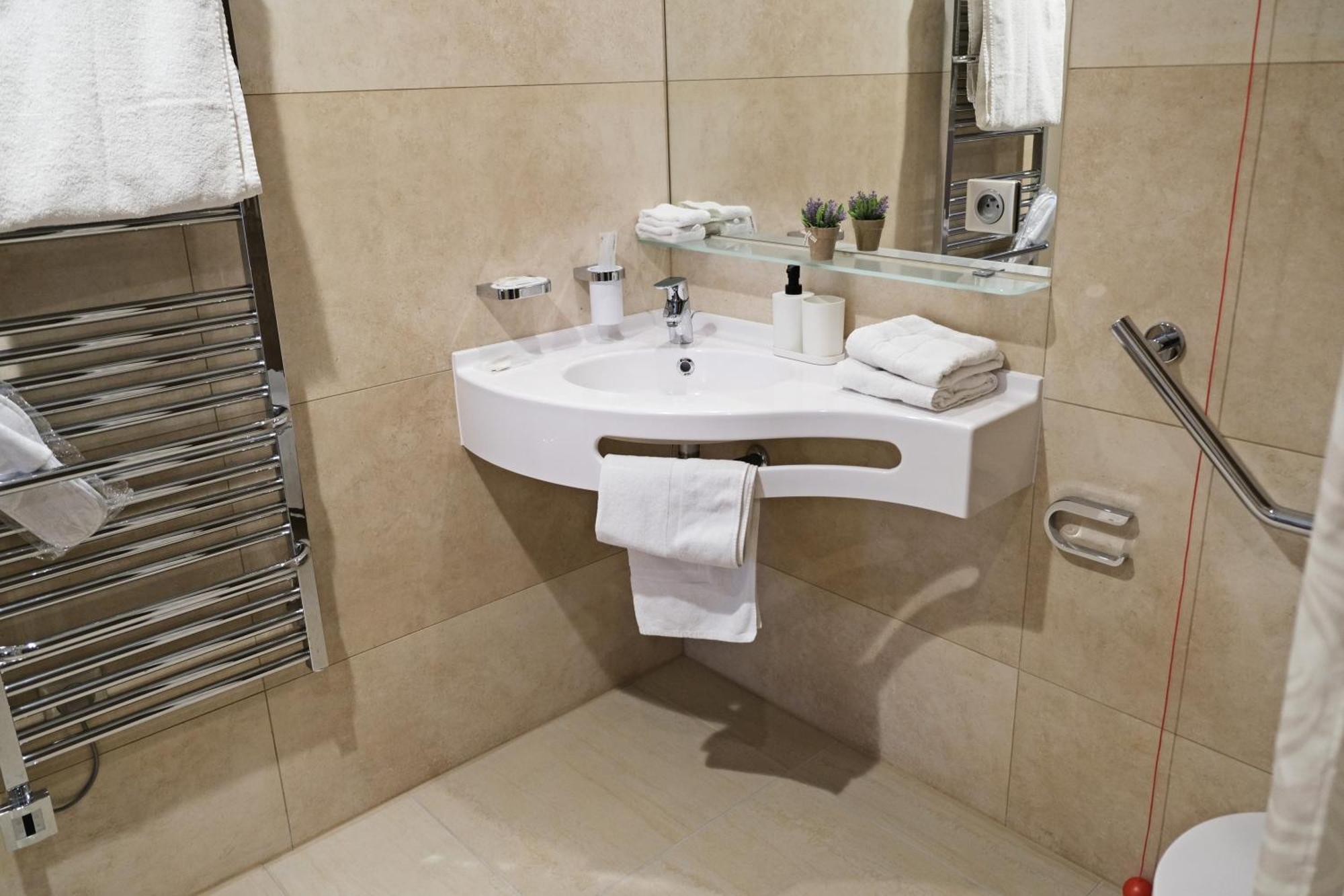 Zenao Montreuil- Croix De Chavaux Apartment มงเทรย ภายนอก รูปภาพ